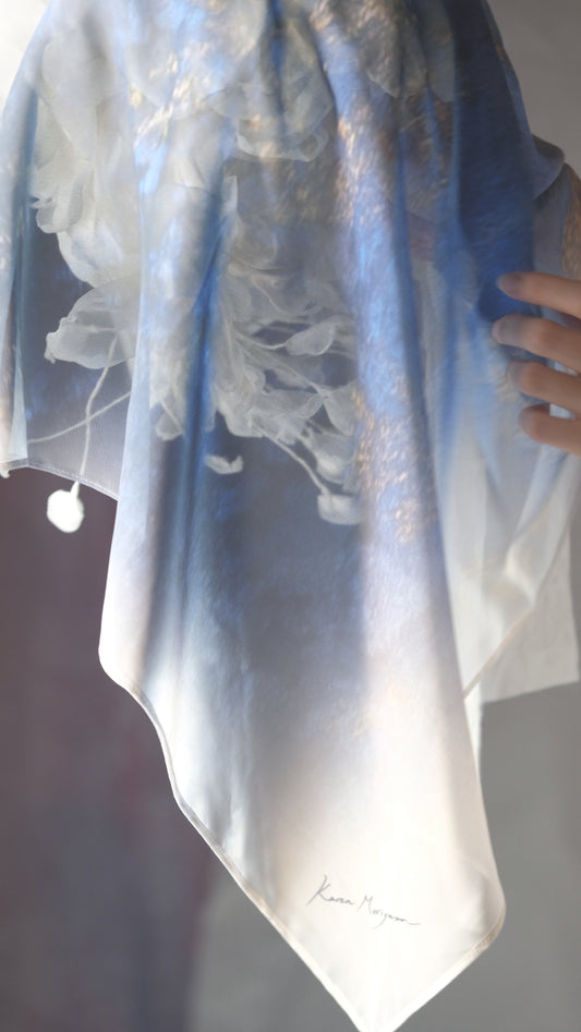 霧と花畑の薄衣   "碧色"